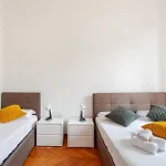 Appartement Lux - 600 Meters From Duomo
